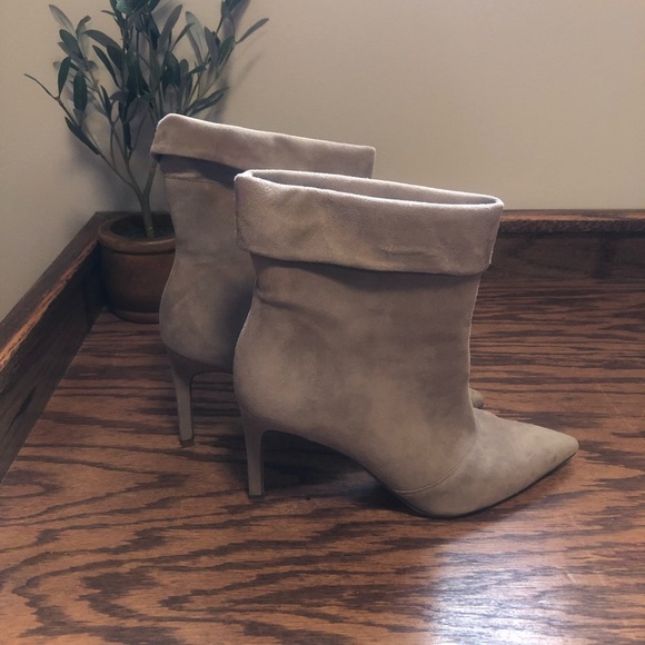 Vintage Grey suede booties - Picture 6 of 7